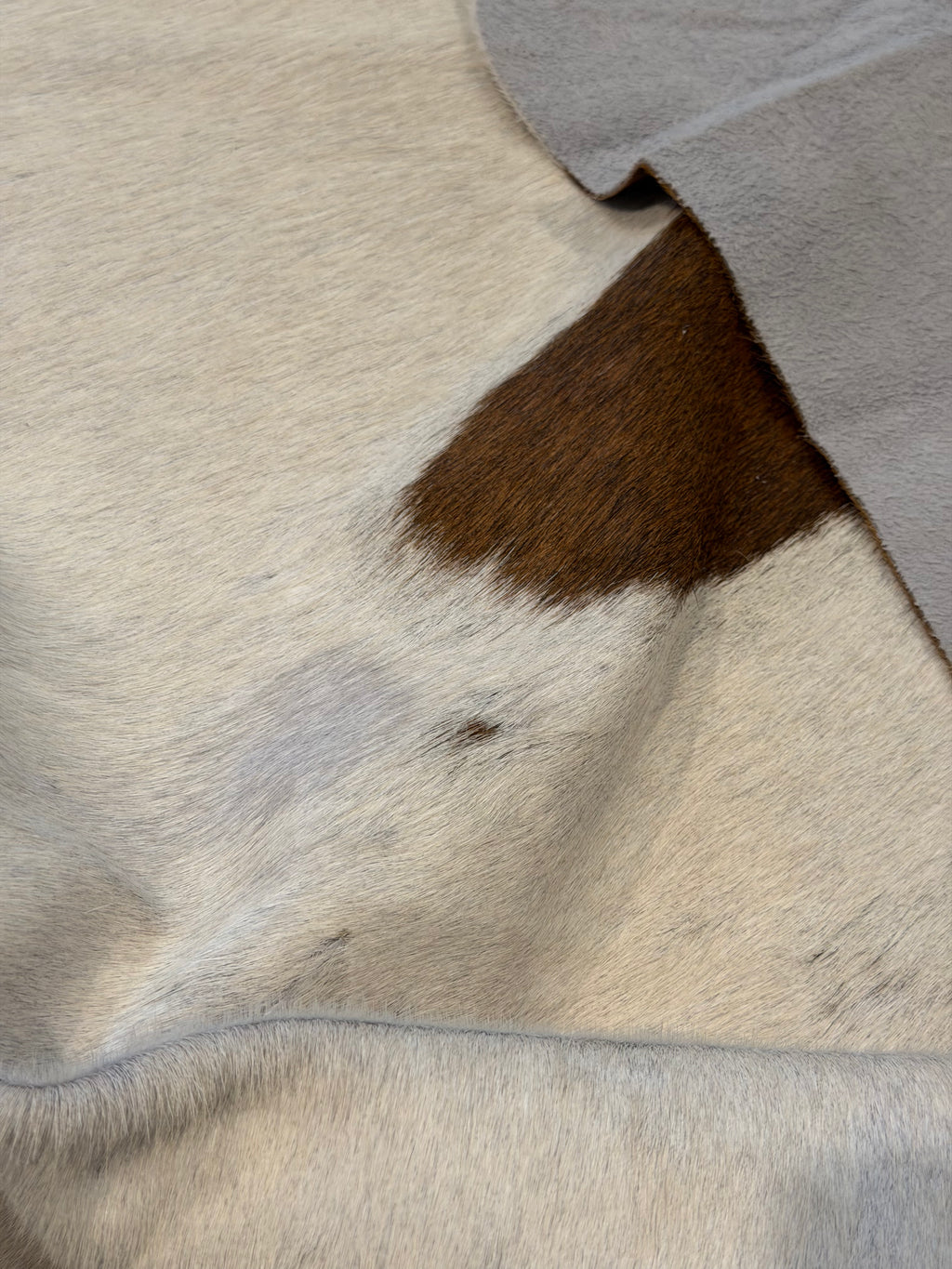#1 Western Cowhide Rug – Real Leather Accent Rug