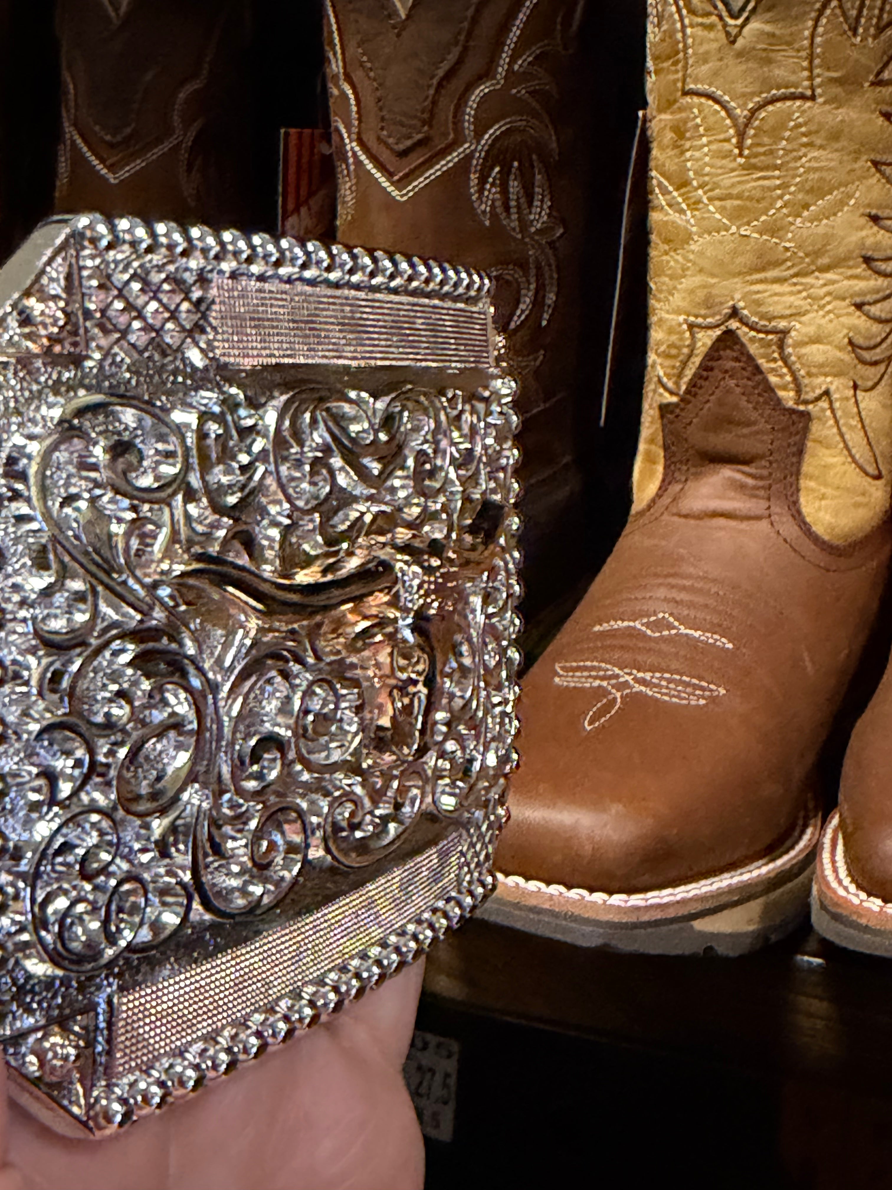 Western Longhorn Belt Buckle for Men &amp; Women | Silver &amp; Gold Cowboy Rodeo Buckle