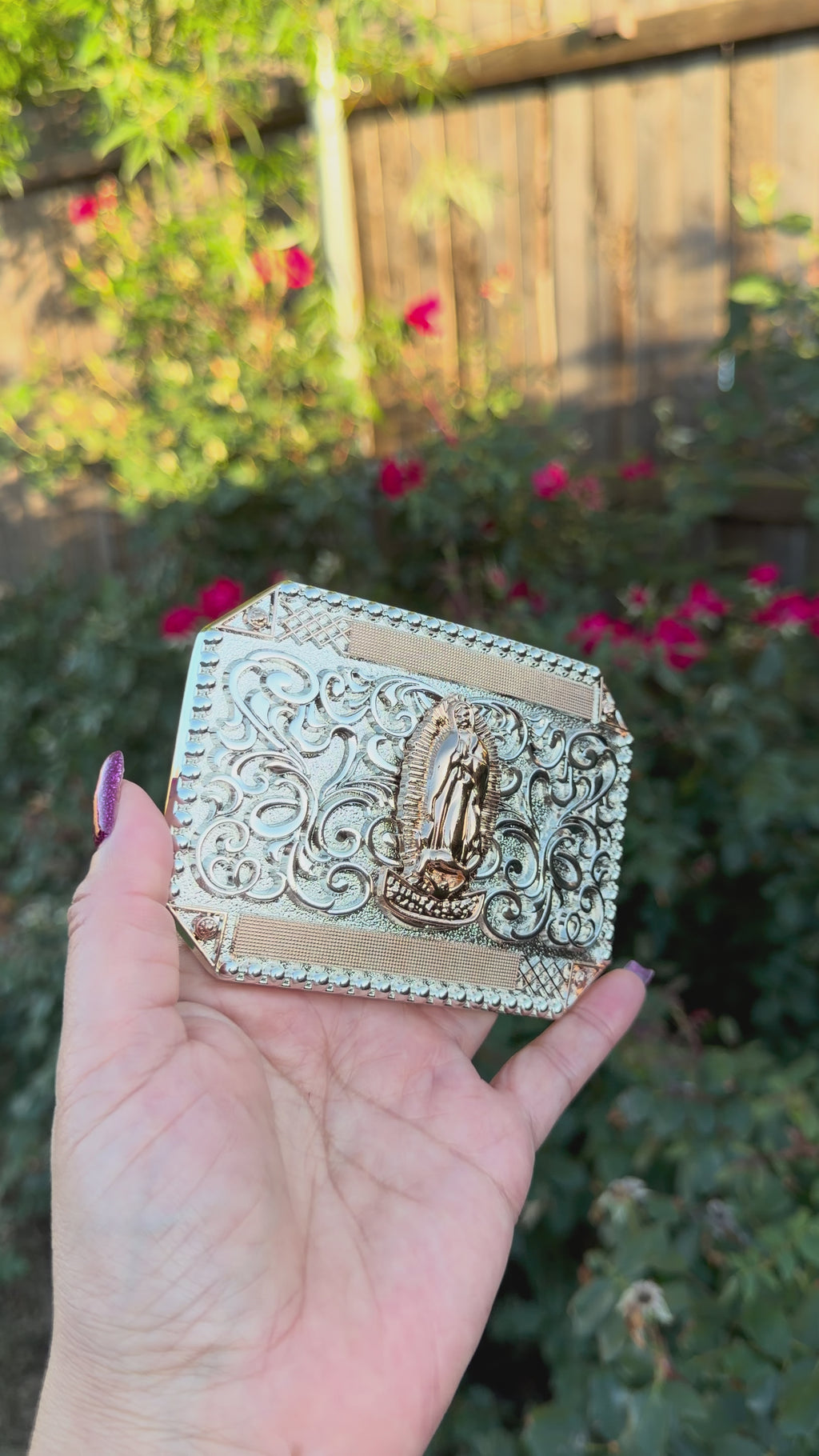 Western Virgin Mary Belt Buckle – Silver &amp; Gold Tone Engraved Cowboy Buckle