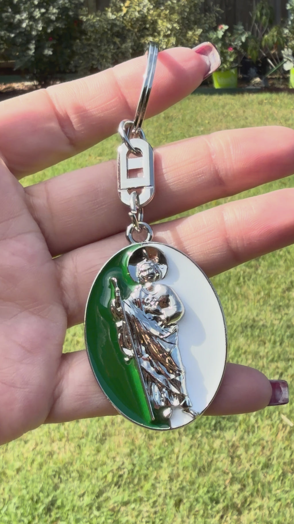 aint Jude (San Judas Tadeo) Keychain – Green &amp; White Enamel Religious Metal Key Ring